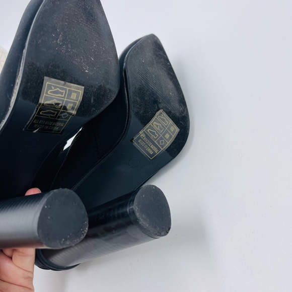 Bella Maria Black Sora Faux Suede Sock Boot Heels - Picture 5 of 10